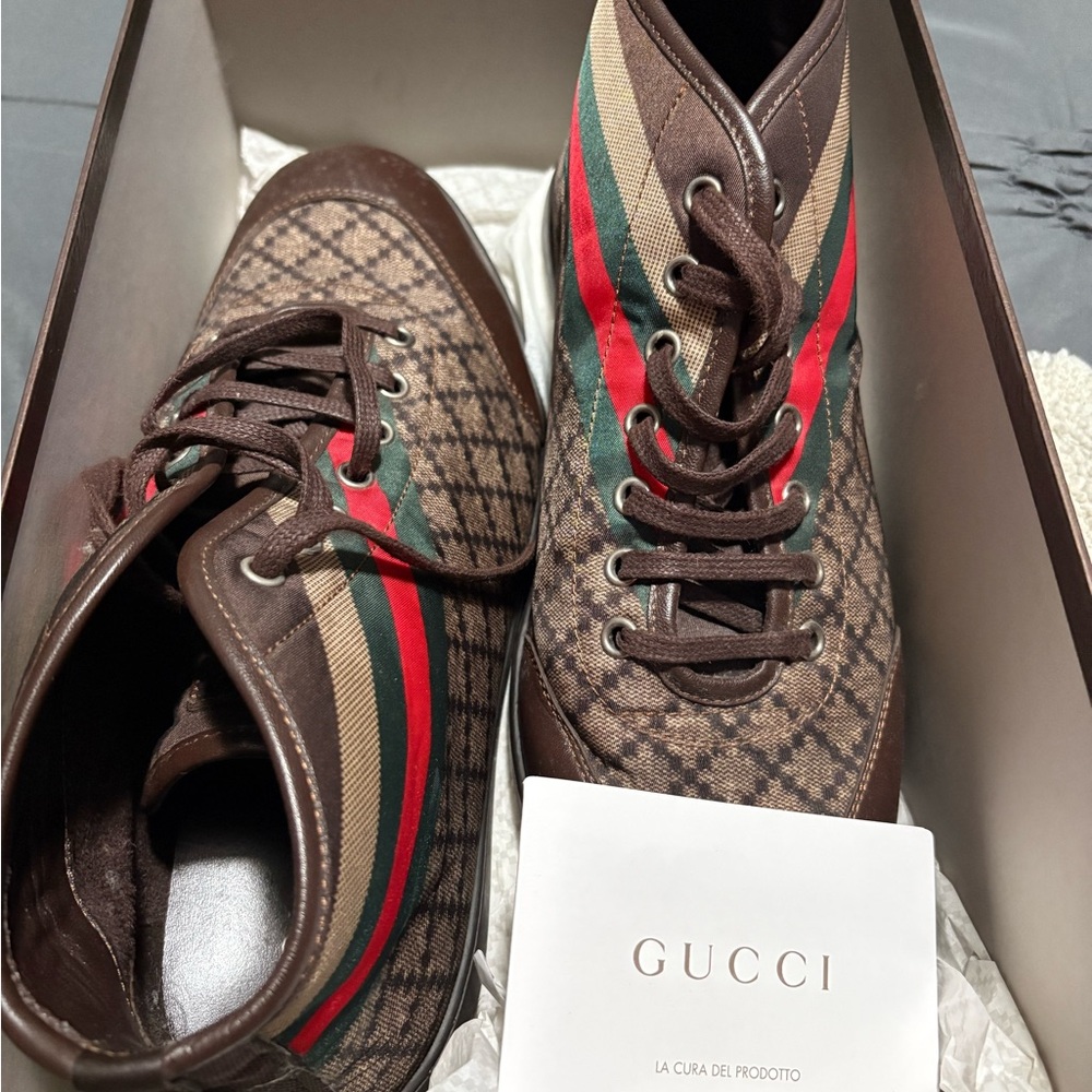 Gucci Men's Brown Sneakers with Red and Green Accents